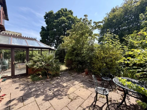 Detached House Main Photo