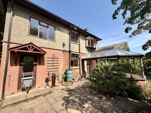 Detached House Main Photo
