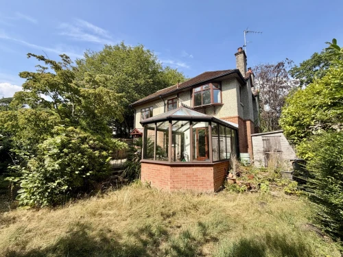 Detached House Main Photo