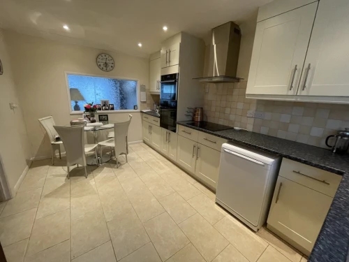 Detached House Main Photo