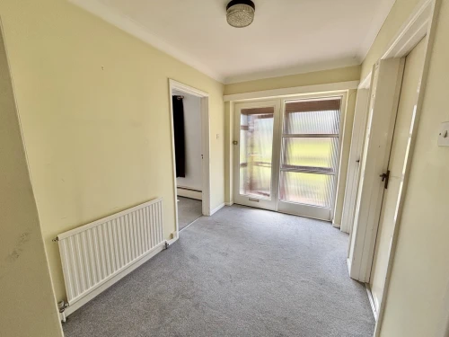 Detached Bungalow Main Photo