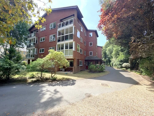 Apartment Main Photo