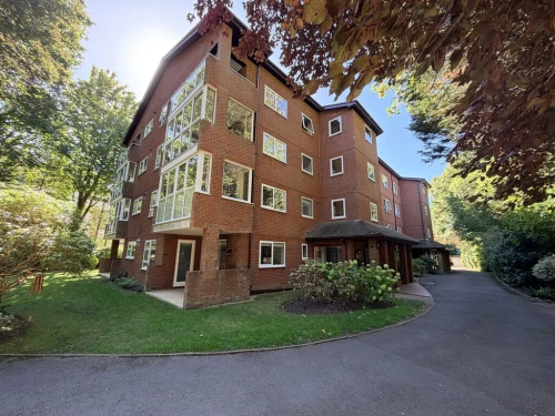 Apartment Main Photo