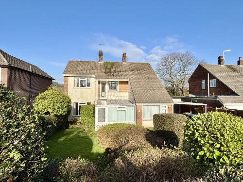 Detached House Main Photo