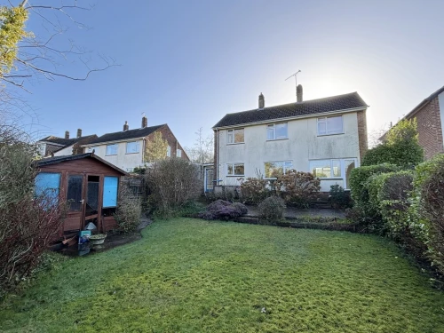 Detached House Main Photo
