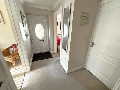 Detached Bungalow Main Photo