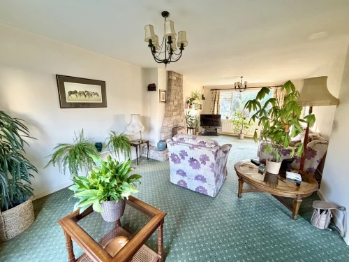 Detached House Main Photo