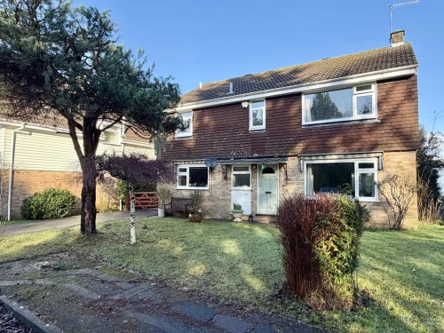 Detached House Main Photo
