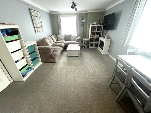Apartment Photo 4