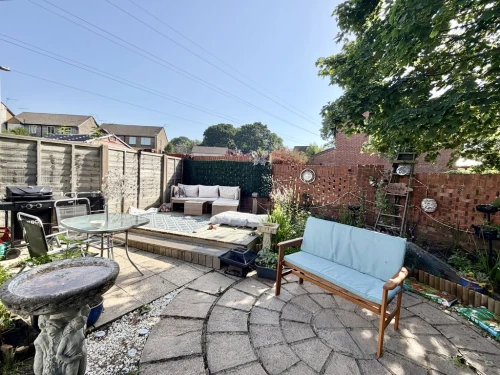 End Terraced House Main Photo