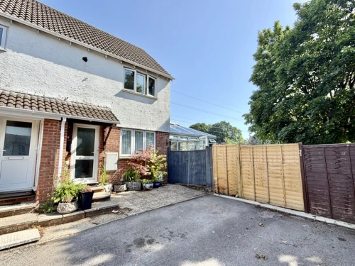 End Terraced House Main Photo