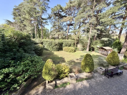 Detached House Main Photo