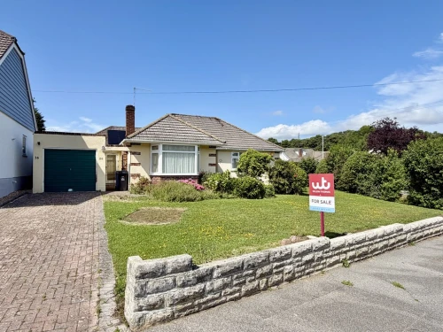 Detached Bungalow Main Photo