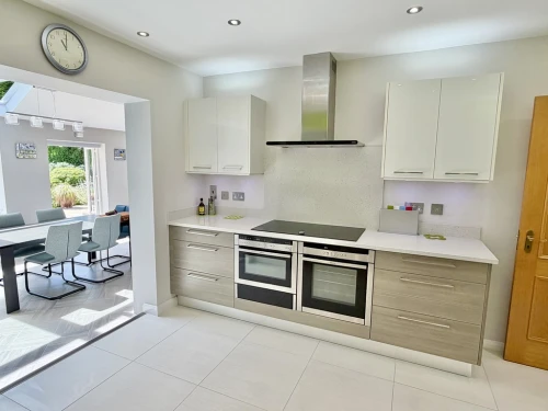 Detached House Main Photo