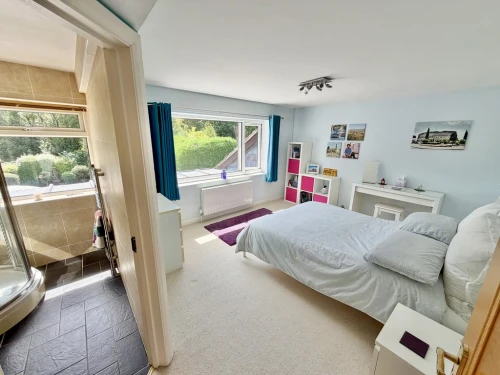 Detached House Main Photo