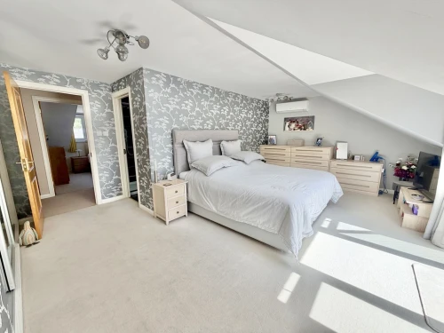 Detached House Main Photo