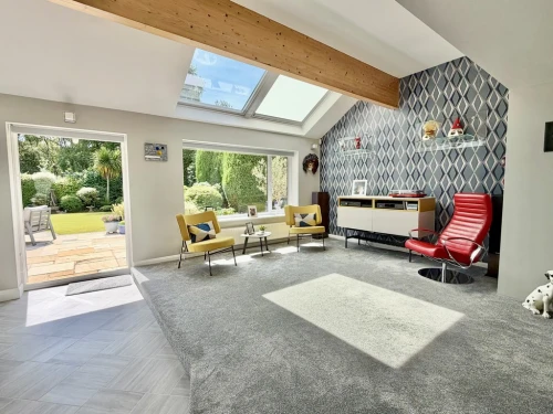 Detached House Main Photo