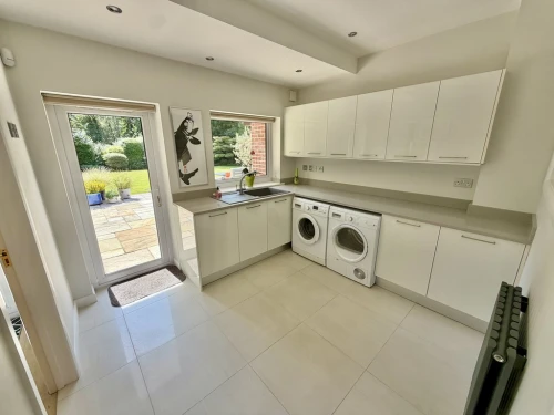 Detached House Main Photo