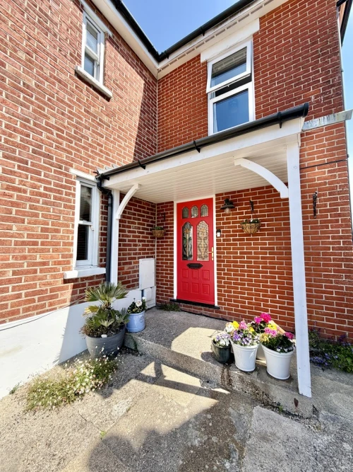 End Terraced House Main Photo