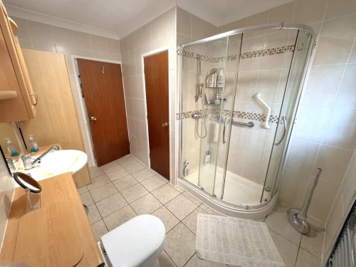 Detached Bungalow Main Photo
