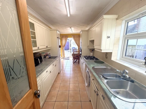 Detached Bungalow Main Photo
