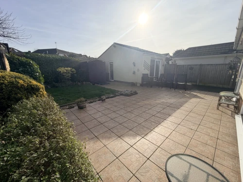 Detached Bungalow Main Photo