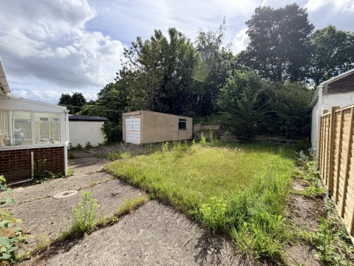 Detached Bungalow Main Photo