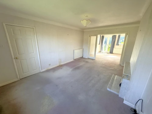 Semi-Detached House Main Photo