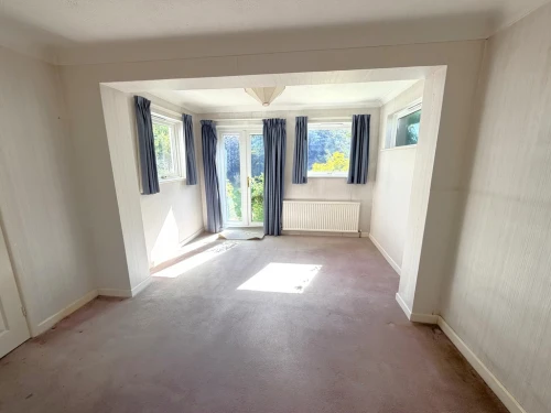 Semi-Detached House Main Photo