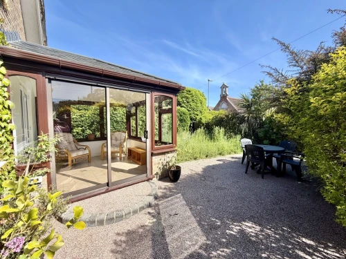 Detached House Main Photo