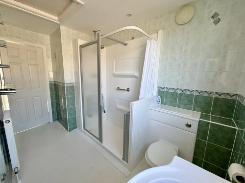 Detached House Main Photo