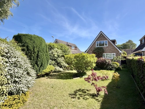 Detached House Main Photo