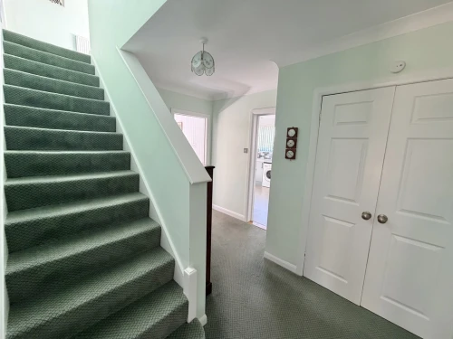 Detached House Main Photo