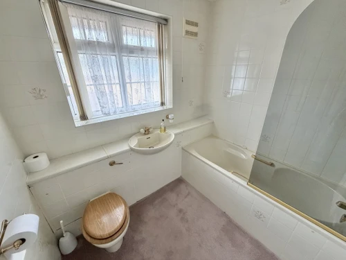 Detached Bungalow Main Photo