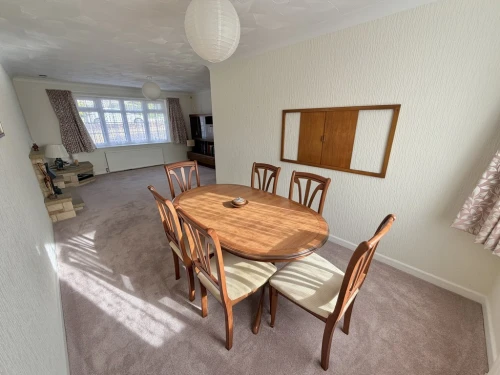 Detached Bungalow Main Photo
