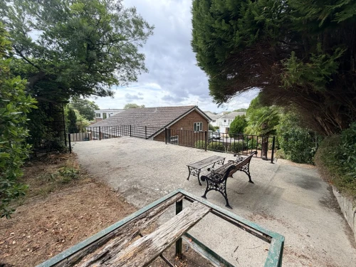Detached House Main Photo