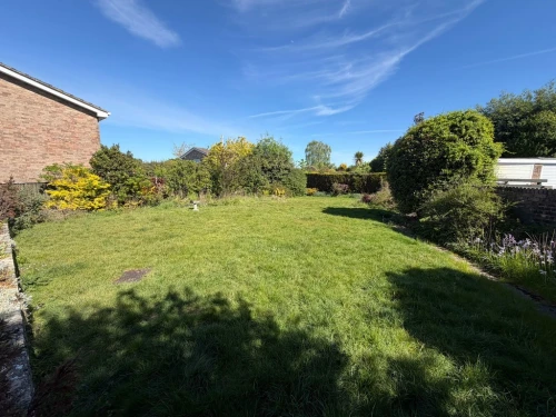 Detached House Main Photo