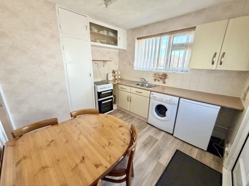 Detached Bungalow Main Photo