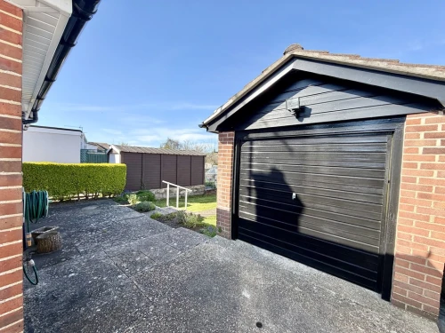 Detached Bungalow Main Photo