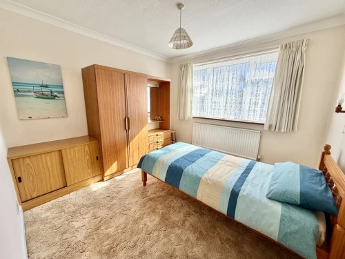 Detached Bungalow Main Photo