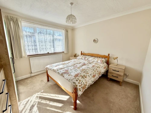 Detached Bungalow Main Photo