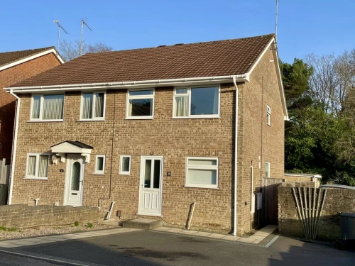 Semi-Detached House Main Photo