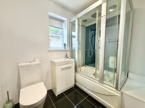 Detached Bungalow Main Photo