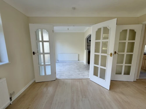 Detached Bungalow Main Photo