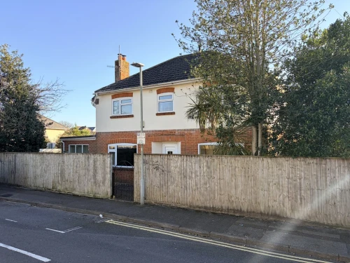 Detached House Main Photo