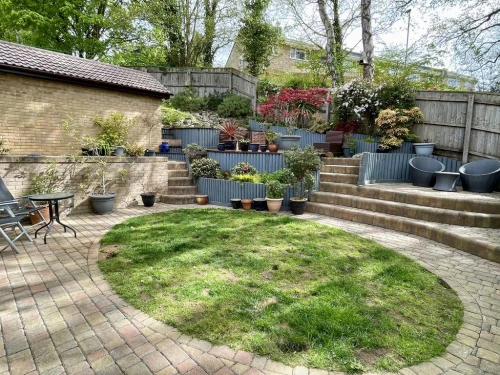 Detached House Photo 4