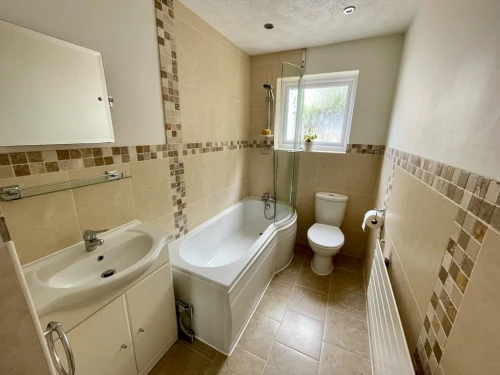 Detached House Main Photo