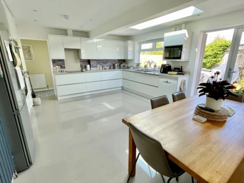 Detached Bungalow Main Photo