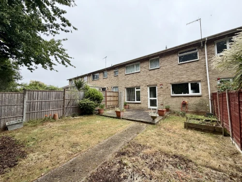 Mid Terraced House Main Photo
