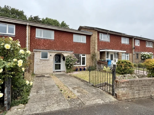 Mid Terraced House Main Photo